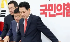 장동혁, ‘투표용지 특검’ 방패 삼아 버티기…이번주 의총 거취 분수령
