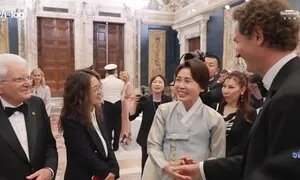 “여보, 페라리 회장님이래”…김혜경 여사 “타보고 싶다”에 만찬장 웃음