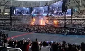 BTS에 부산 ‘불타올랐네’…공연 본 외국인 6만4천명, 기념품 4배 넘게 팔려