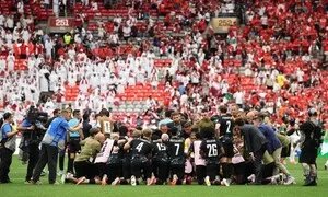 공동 개최국 캐나다, 카타르에 6-0 대승…월드컵 첫 승리