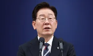 [속보] 이 대통령 “트럼프, 미 군함 10척 빠르게 건조 요청”