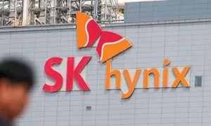 [속보] SK하이닉스, 반짝 시총 1위 등극…삼성전자와 ‘간발의 차’