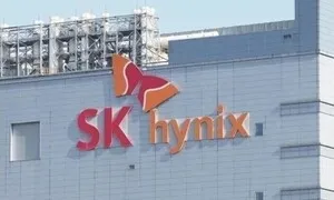 하이닉스, 시총 2080조원 사상 첫 1위…삼성전자, 25년 만에 밀려나