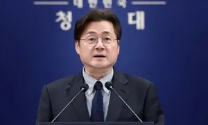 청와대, 유시민 ‘재건축론’에 “재개발도 있어…국민이 결정할 일”