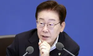 이 대통령 “공직자들 너무 가혹하게 희생…‘차량 2부제’ 다 풀어주자”