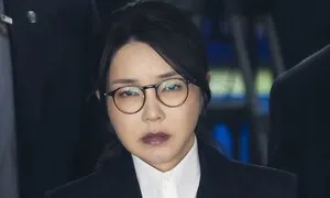 [단독] 특검, 검찰 김건희 수사팀 예비조서 확보…‘무혐의 답안지’ 준비했나