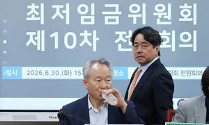 최저임금 2차 노사 수정안…1만1900원 vs 1만360원