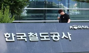 [속보] 서울 지하철 1호선 창동-신이문 구간 전기공급장애…지연·불규칙운행
