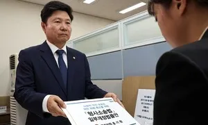“보완수사권 일부 존치 필요” 신중론 나온 민주 의총…“토론 계속”