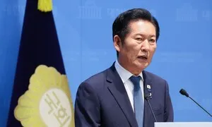 경찰, 정청래 탑승 차량 가격한 용의자 추적…재물손괴 혐의