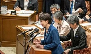 퇴근 뒤 빨래·청소 ‘잠 안 자는’ 다카이치…일 야당 “국가 위험 요인” 쓴소리