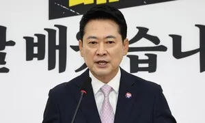 장동혁 “이 대통령, 연임 불가 선언하라”…청와대 해명에도 공세