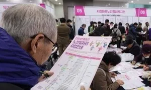 비정규직 867만명 ‘역대 최대’…정규직과 임금 격차 더 벌어져