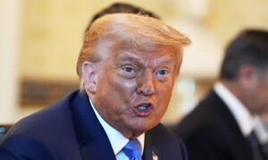 트럼프, 상호관세 유예 ‘다음달 1일까지 연장’ 행정명령…3주 더 벌었지만