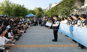 [Editorial] Korean students show how to protest ballot fiasco without resorting to conspiracies