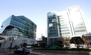 경찰, 농협중앙회 압수수색…‘공금 2.4억 고가기념품 구입’ 수사