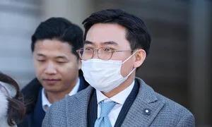 민중기 특검, 별건수사로 또 공소기각…‘집사 게이트’ 공범 1심서 공소기각·무죄