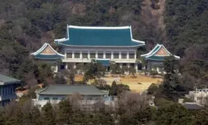 청와대 “미-이란 종전 합의 기대…호르무즈 해협 조속 개방 계기 되길”</b>