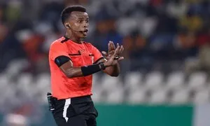 미국 입국 거부당했던 소말리아 아르탄 심판, ‘월드컵 급여’ 전액 받는다