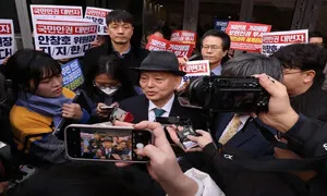 [단독] 퀴어문화축제 올해도 불참한 안창호…인권위 사무실로 출근해