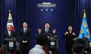 이 대통령, 선관위 사태에 “여야 의견일치 되면 ‘원포인트 개헌’이라도 해야”
