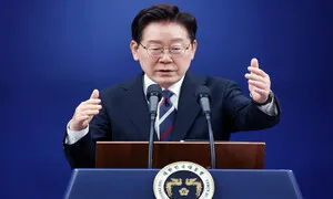 이 대통령 “북 비핵화 단계적으로” 트럼프 “그것도 하나의 방법”