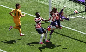 ‘개최국의 힘’ 미국, 호주 2-0 꺾고 멕시코 이어 32강행 확정