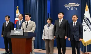 집권 2년차 ‘수석 절반 교체’ 쇄신...‘3연속’ 검사 출신 민정수석