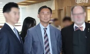 ‘부정선거론자’ 모스탄 24일 경찰 출석…이 대통령 명예훼손 혐의