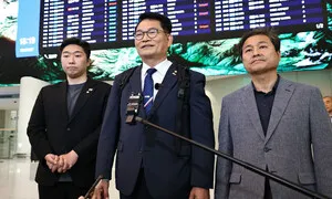 유시민 재건축론에 여당 내부 비판…“본인은 건물주고 이 대통령이 세입자냐”