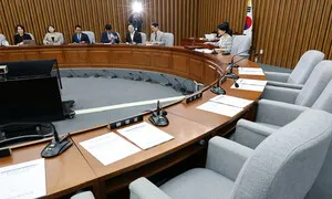 국회, 한성숙 인사청문보고서 채택…국힘 불참