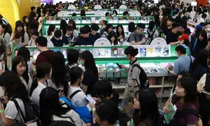 ‘16만 흥행’ 서울국제도서전…책도 굿즈도 통했다