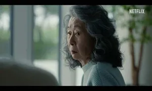 ‘성난 사람들 2’ 윤여정, 미국 에미상 여우조연상 후보