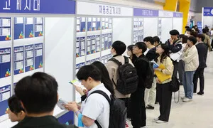 민주, 8년 만에 청년최고위원직 부활…정부도 청년 정책 힘쏟기
