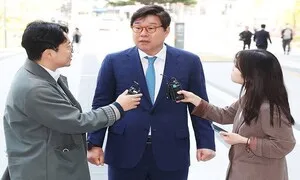 김성태 뇌물공여 공소기각 판결 파기…항소심 “이중 기소 아냐”