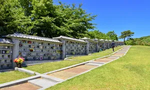 사망자 10명 중 9명 화장하는데…“매장 중심 장사 정책 재설계해야”