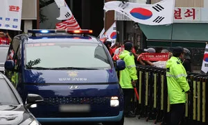 김건희, 종합특검 첫 조사에서 ‘진술 거부’…8시간 만에 마무리