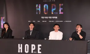 평론가라는 직업, 그 쓸쓸함에 대하여 [.txt]