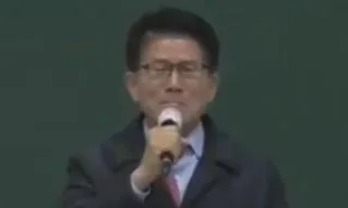 김문수, 전광훈 구속에 눈물콧물 “우리 목사님”…1분20초 영상
