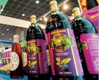 북한 들쭉술. 한겨레 자료사진