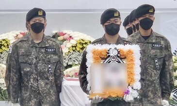 경찰, ‘얼차려 훈련병 사망’ 간부 2명 구속영장 신청