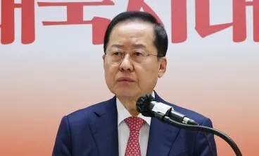 홍준표, ‘홍카콜라TV’ 다시 시작한다…정치재개 신호탄?