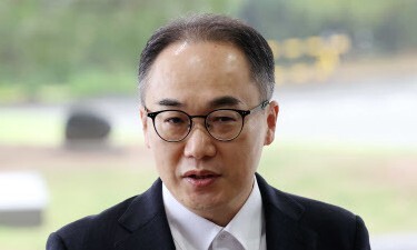 검찰총장, ‘김건희 명품백’ 의혹 “법리 따라 엄정수사”