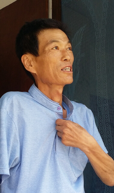 7월22일 전북 임실군의 한 농가에서 만난 김형근 전 교사. 암세포가 그의 심성을 침범하지는 못했다. “사람들한테 희망을 줘야 하는데….”