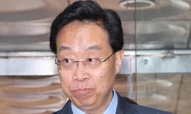 검찰, ‘8억대 금품 수수’ 혐의 전준경 전 민주연 부원장 기소
