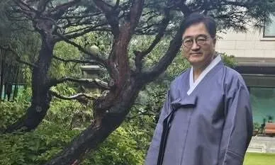 우원식 국회의장 “정기국회 개원식서 한복 입자” 거듭 제안