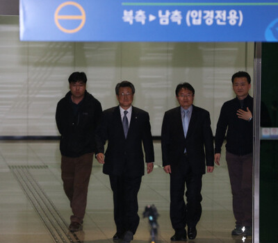  including complex management committee chairman Hong Yang-ho (second from the left)