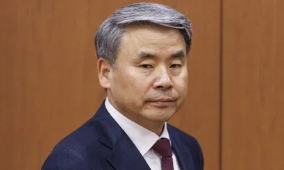 <font color="#FF4000">[단독]</font> ‘채상병 사건’ 압색 다음날 이종섭 아그레망…도피 의혹 커져