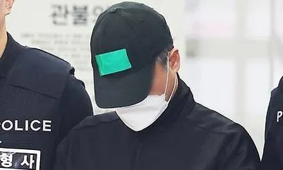 자기 일가족 5명 살해한 50대 구속기소…“채무에 고통받을까 봐”