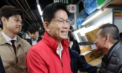 계엄·탄핵 사과 없는 김문수…막말 쏟아내며 극우 지지층 결집
